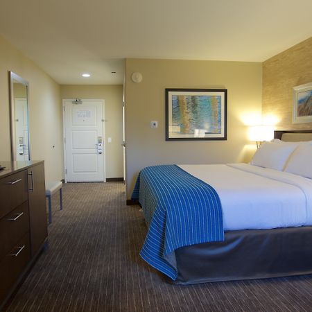 Holiday Inn Express Fargo Sw I94 Medical Center, An Ihg Hotel Eksteriør billede