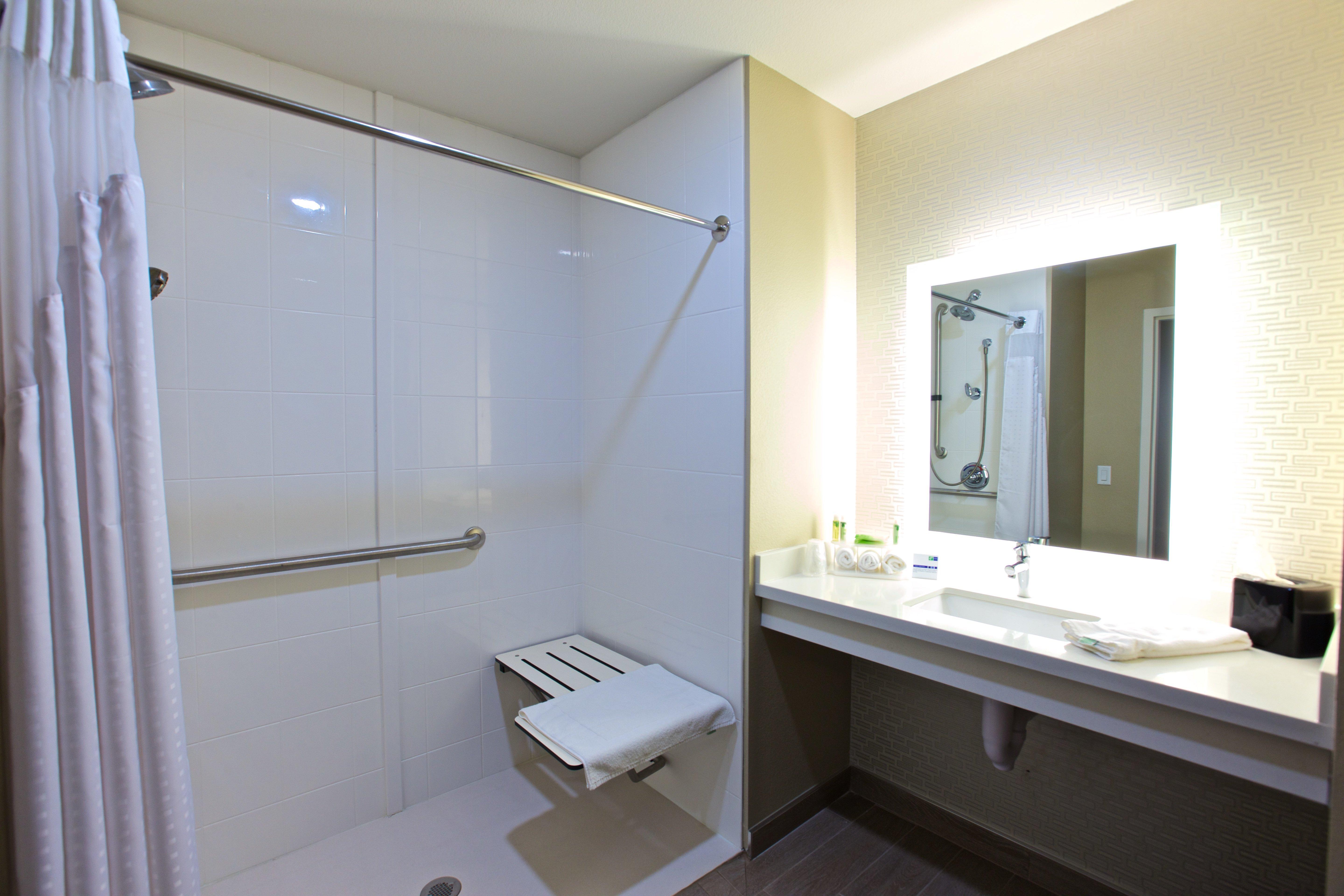 Holiday Inn Express Fargo Sw I94 Medical Center, An Ihg Hotel Eksteriør billede
